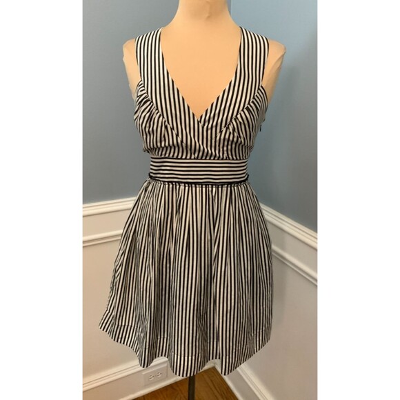 Calvin Klein Dress Womens 2 Sleeveless Fit & Flare Silk V-Neck Black Striped - Picture 1 of 8